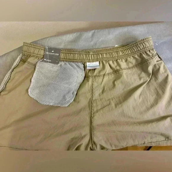 “Columbia” NWT Men’s Khaki/Tan Court Short w/ Pockets Regular Fit Size L - Picture 5 of 14